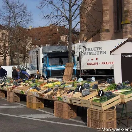 Chez Diane , Complet , Parking Gratuit Devant L'immeuble 콜마